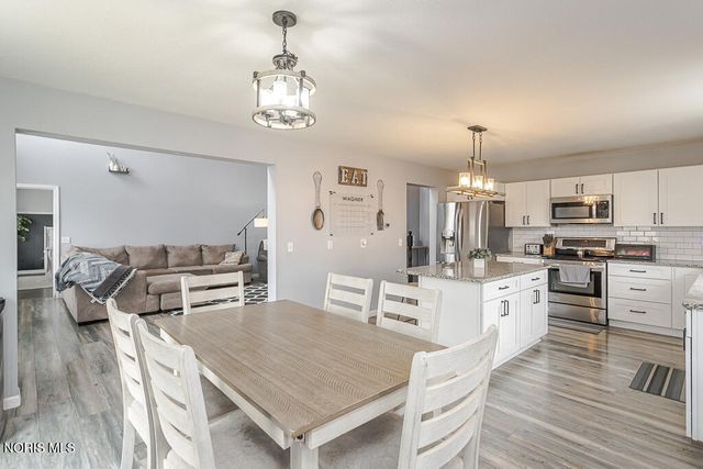 1118 Sandpiper Lane, Bowling Green, OH 43402