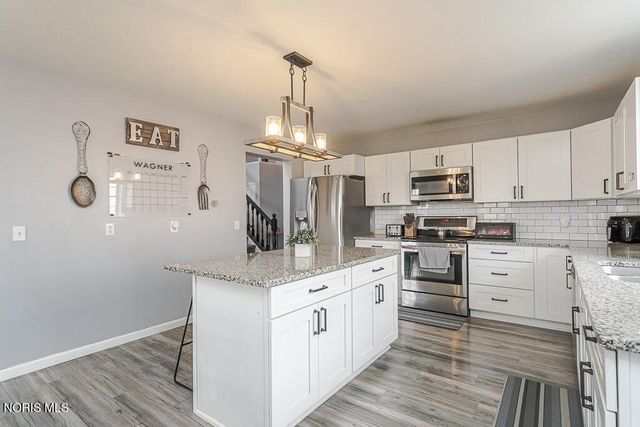 1118 Sandpiper Lane, Bowling Green, OH 43402