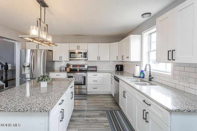 1118 Sandpiper Lane, Bowling Green, OH 43402