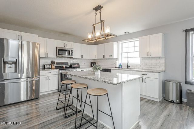 1118 Sandpiper Lane, Bowling Green, OH 43402