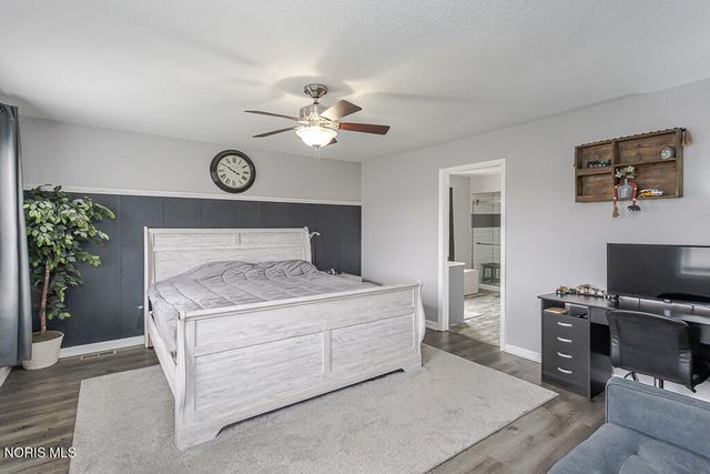 1118 Sandpiper Lane, Bowling Green, OH 43402