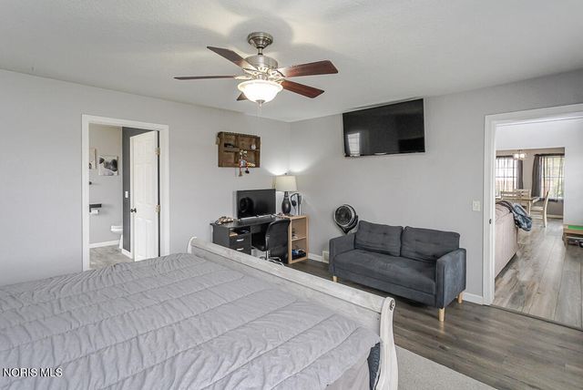 1118 Sandpiper Lane, Bowling Green, OH 43402