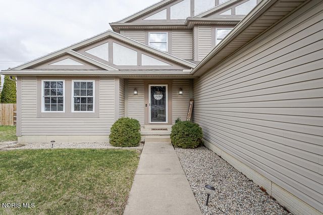 1118 Sandpiper Lane, Bowling Green, OH 43402