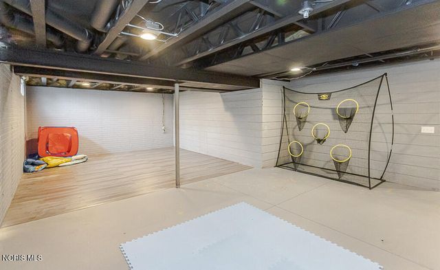 1118 Sandpiper Lane, Bowling Green, OH 43402