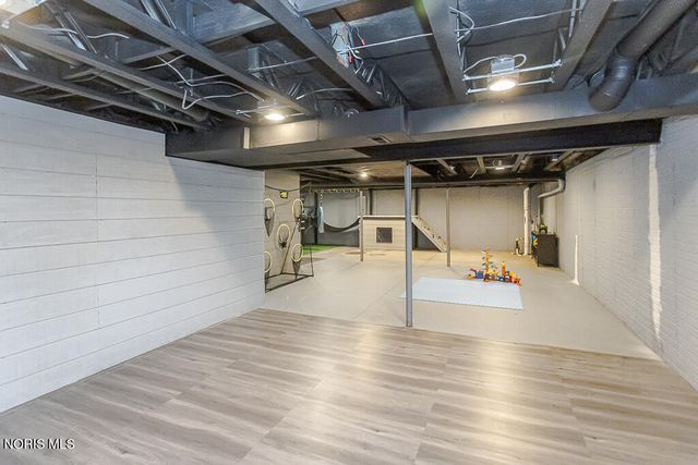 1118 Sandpiper Lane, Bowling Green, OH 43402