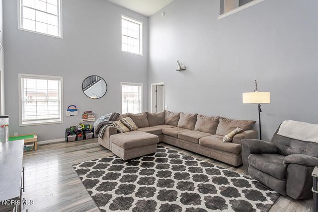 1118 Sandpiper Lane, Bowling Green, OH 43402