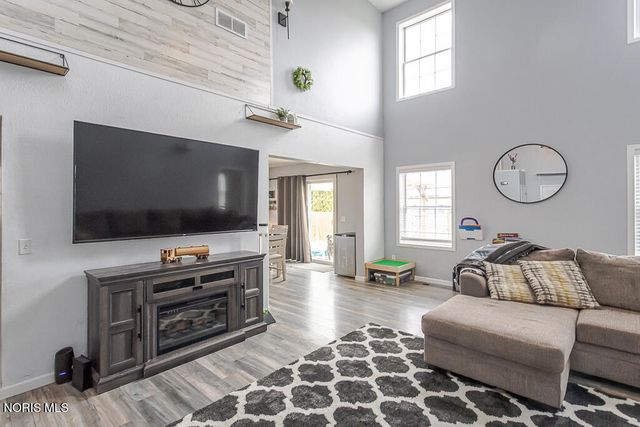 1118 Sandpiper Lane, Bowling Green, OH 43402