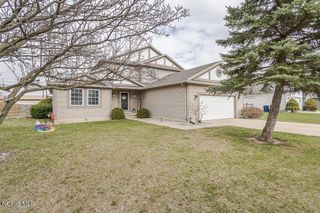 1118 Sandpiper Lane, Bowling Green, OH 43402