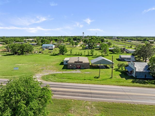447 N Commerce, Marquez, TX 77865