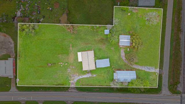 447 N Commerce, Marquez, TX 77865