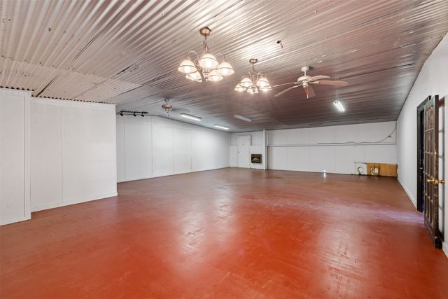 447 N Commerce, Marquez, TX 77865