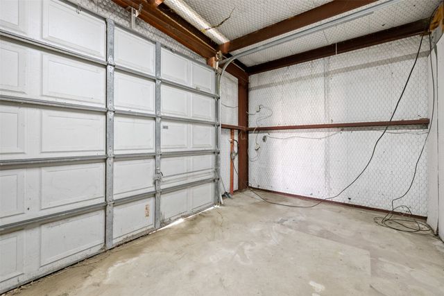 447 N Commerce, Marquez, TX 77865