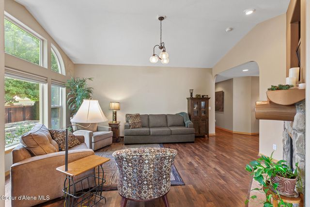 3756 N Sutters Way, Coeur D'alene, ID 83815