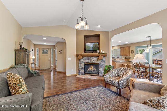 3756 N Sutters Way, Coeur D'alene, ID 83815