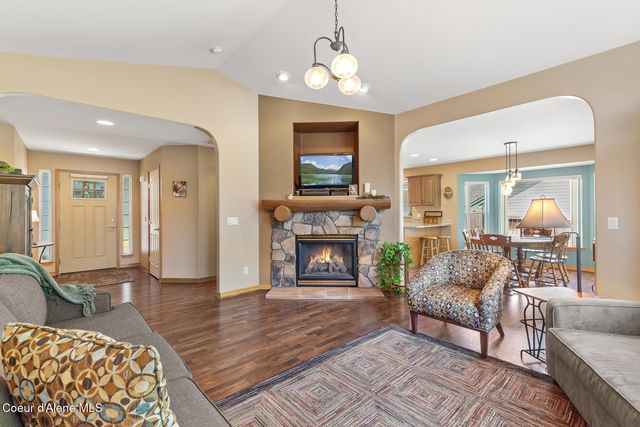3756 N Sutters Way, Coeur D'alene, ID 83815