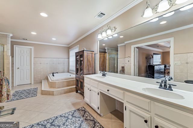 2205 Parliament Drive, Lawrenceville, GA 30043