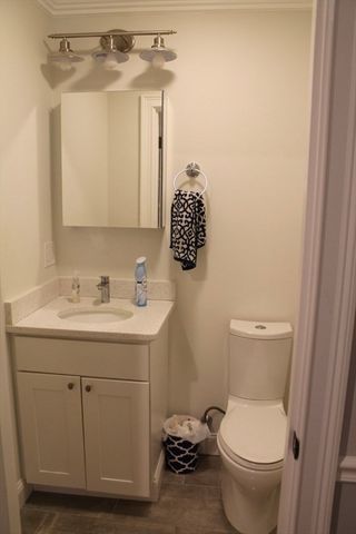 34 Circuit St 1, Boston, MA 02119