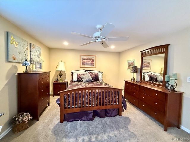 12432 Pinecrest Drive 28, Plymouth Charter Township, MI 48170