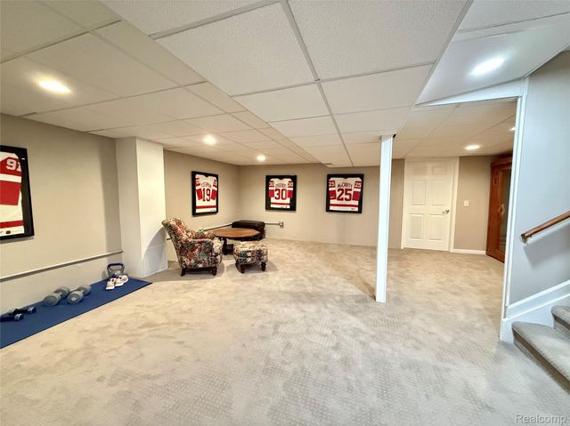 12432 Pinecrest Drive 28, Plymouth Charter Township, MI 48170