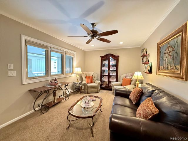 12432 Pinecrest Drive 28, Plymouth Charter Township, MI 48170