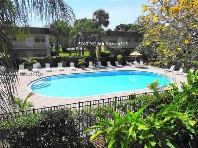 5156 NE 6th Ave 219, Oakland Park, FL 33334
