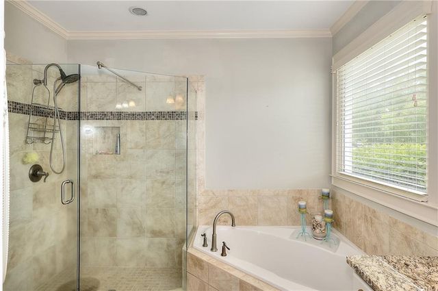 125 Hawthorn Way, Hoschton, GA 30548