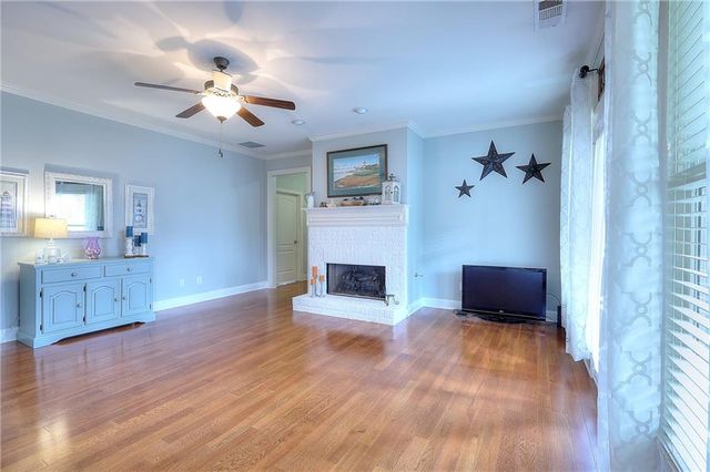 125 Hawthorn Way, Hoschton, GA 30548