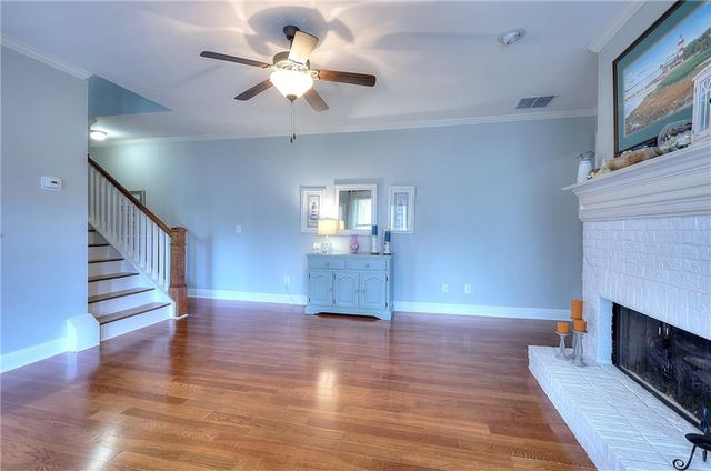 125 Hawthorn Way, Hoschton, GA 30548