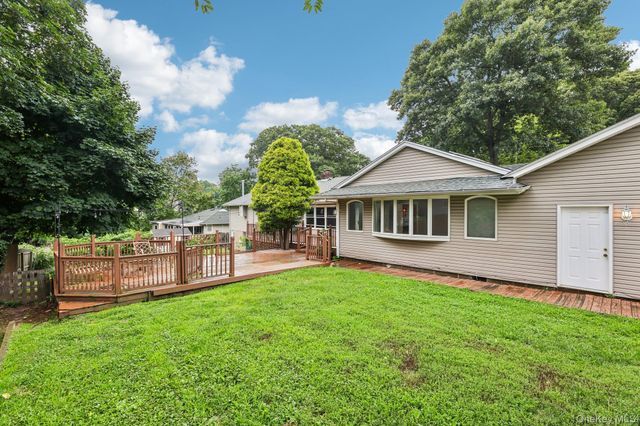 6 Winfield Drive, Sound Beach, NY 11789