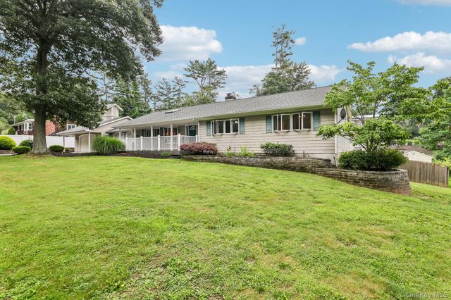 6 Winfield Drive, Sound Beach, NY 11789