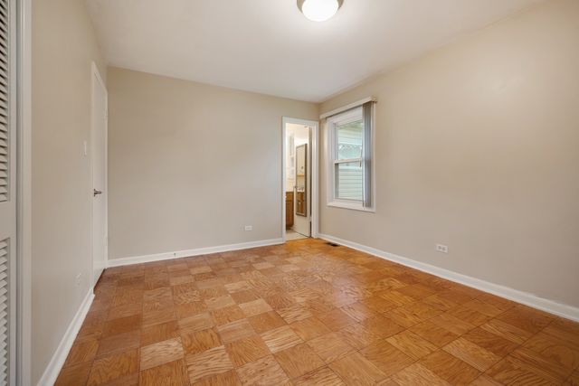46 Avon Road, Elk Grove Village, IL 60007