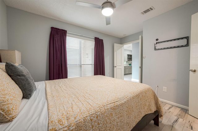 1723 Rock Fence Drive, Richmond, TX 77406