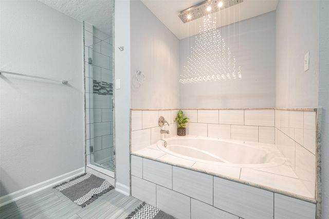 1723 Rock Fence Drive, Richmond, TX 77406