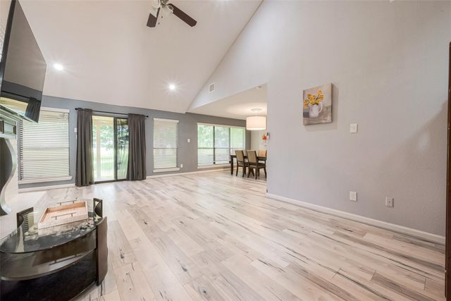 1723 Rock Fence Drive, Richmond, TX 77406