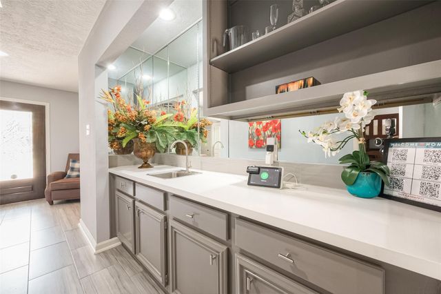 1723 Rock Fence Drive, Richmond, TX 77406