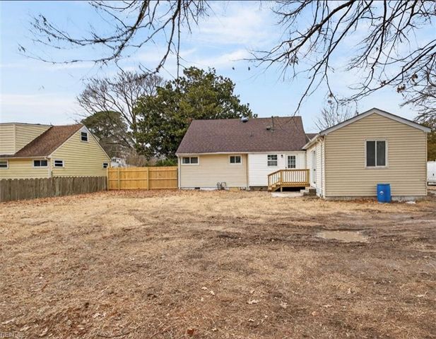 3124 Choctaw DR, Virginia Beach, VA 23464