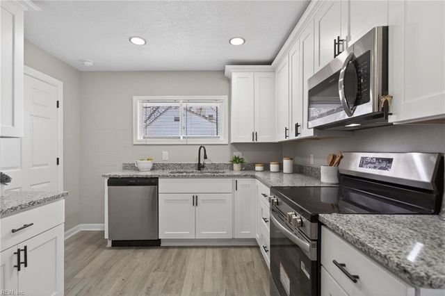 3124 Choctaw DR, Virginia Beach, VA 23464