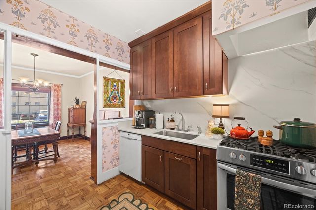 963 N Logan Street 2, Denver, CO 80203