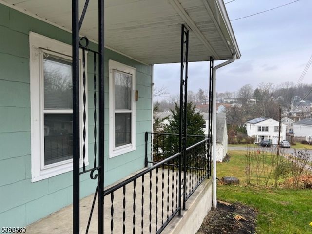 6 Chestnut St, Sussex Boro, NJ 07461