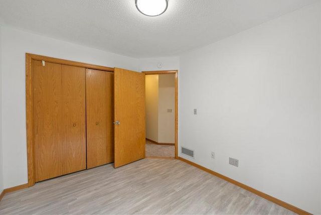 10695 53rd Avenue N, Plymouth, MN 55442