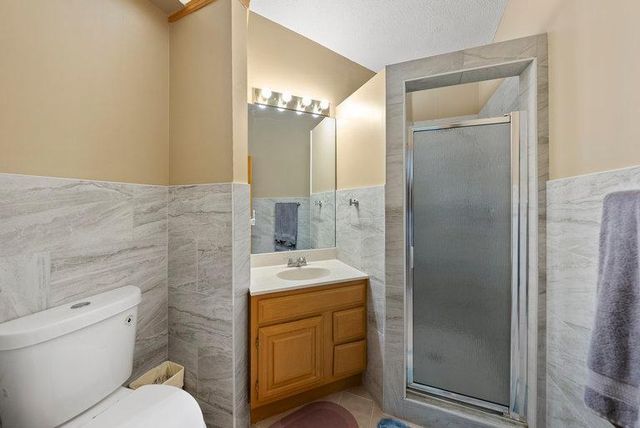 10695 53rd Avenue N, Plymouth, MN 55442