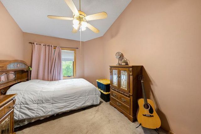 10695 53rd Avenue N, Plymouth, MN 55442