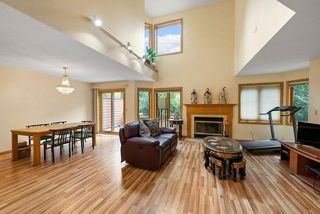 10695 53rd Avenue N, Plymouth, MN 55442