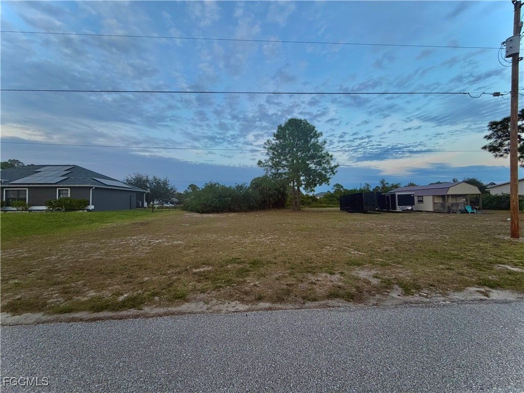 2514 34th ST SW, Lehigh Acres, FL 33976
