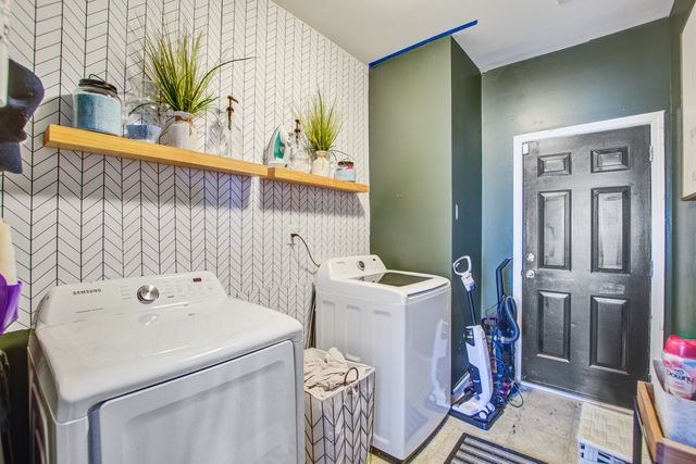 423 Glenmore Drive, Moncks Corner, SC 29461