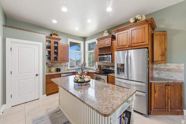 1683 N MAIN ST, Centerville, UT 84014