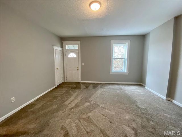 3710 Minnesota Avenue, St Louis, MO 63118