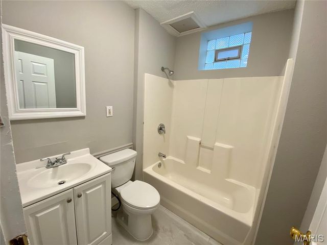 3710 Minnesota Avenue, St Louis, MO 63118