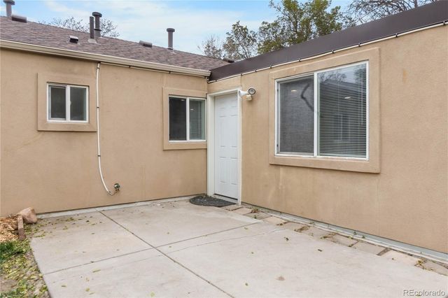 3056 S Grape Way, Denver, CO 80222