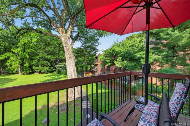 20 Bronxville Glen Drive 6, Bronxville, NY 10708